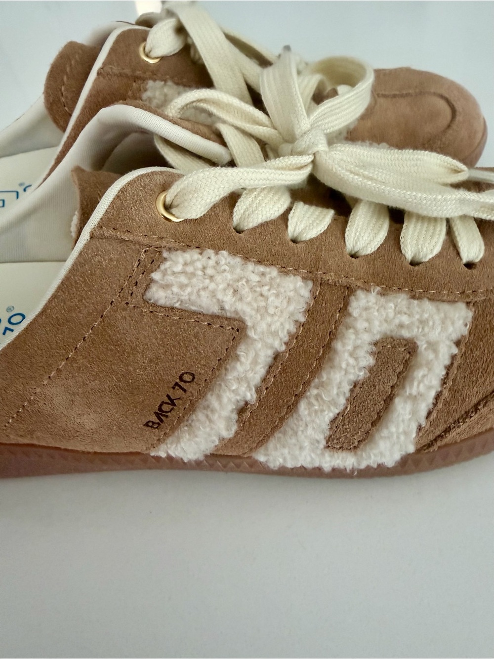 Back 70 Shoes - Picture 5 of 10